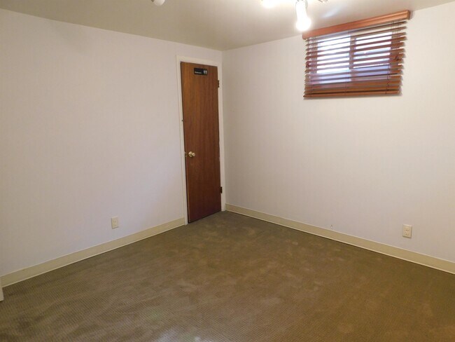 Building Photo - 799 Xenophon St