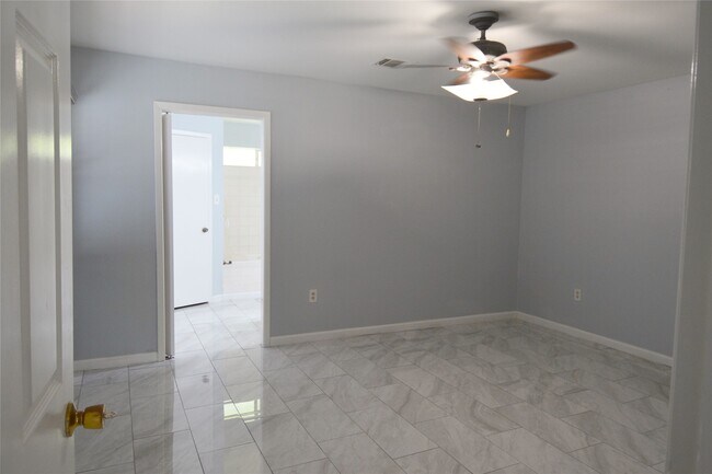Building Photo - 6707 Las Brisas Dr