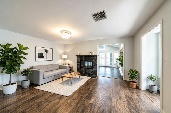 Building Photo - 3627 Tartan Ln