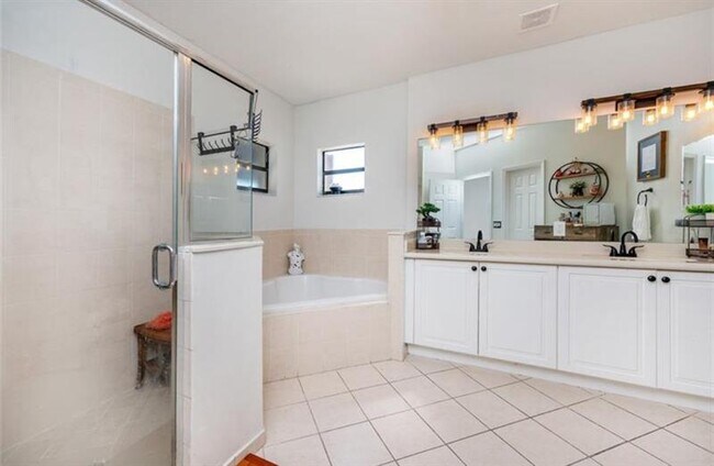 Building Photo - 24241 SW 113 Passage