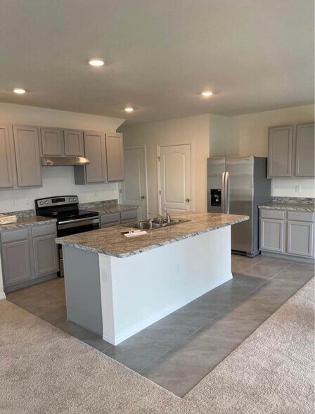 Building Photo - 1039 Andean Ln