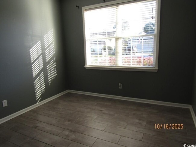 Building Photo - 1103 Checkerberry St