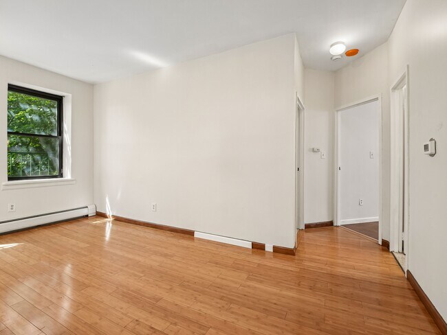 Building Photo - 121 Garrison Ave