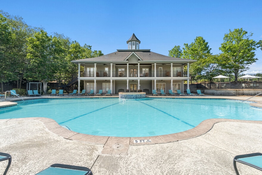 Primary Photo - Steeple Crest Apartment Homes