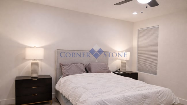 Building Photo - Stunning Northwest Meridian Gem with Designer Kitchen & Covered Patio!