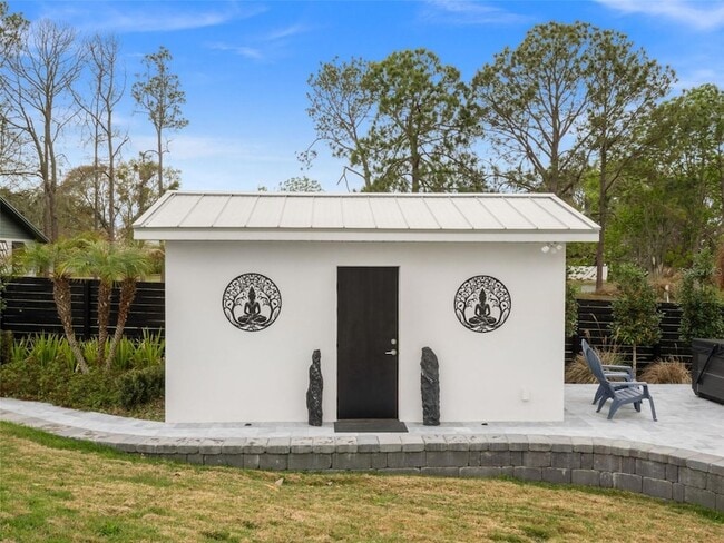 Building Photo - 1021 Temple Grove Pl