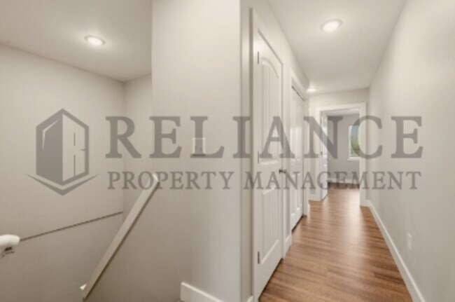 Building Photo - 4521 E 45th St N