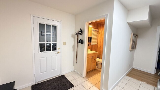 Building Photo - 26523 Pine Ave