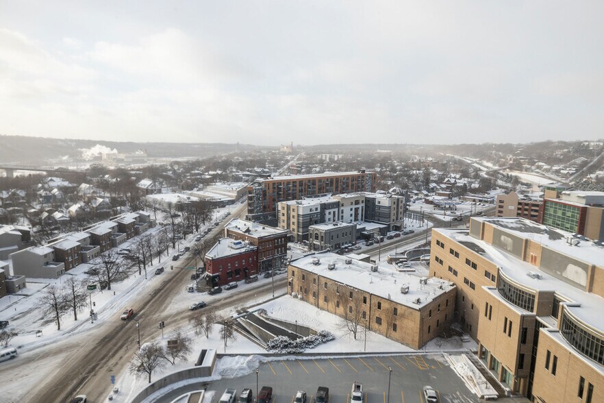 Building Photo - 291 7th St W