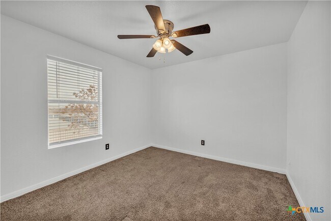 Building Photo - 4205 Thunder Creek Dr