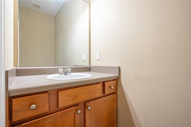 Building Photo - 3284 Sheffield Cir