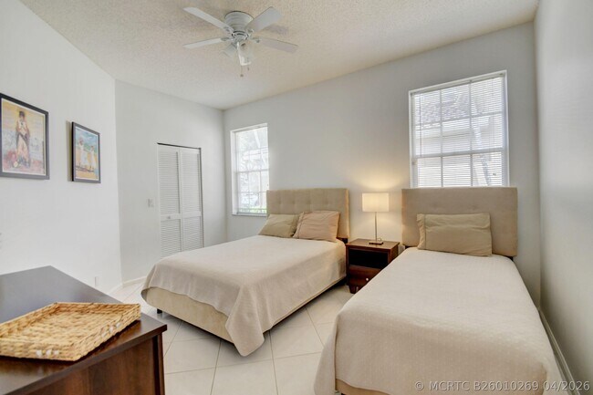 Building Photo - 2479 NW 66th Dr
