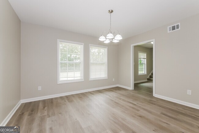 Building Photo - 2242 Marion Ln