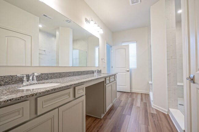 Building Photo - 9728 Junction Sta