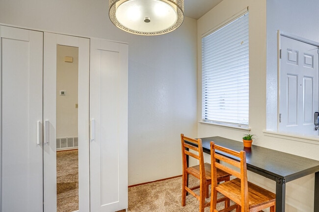 Building Photo - 3641 West Ct