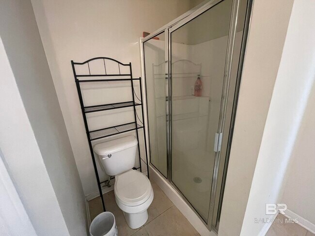 Building Photo - 35405 Pine Rd S