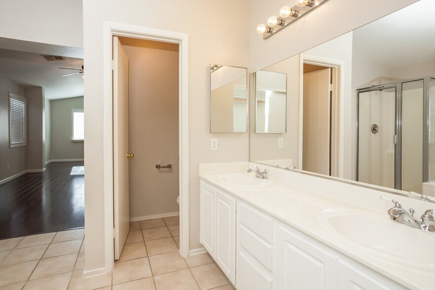 Building Photo - 4509 Dagnar Ct