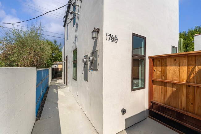 Building Photo - 1765 N Crescent Heights Blvd