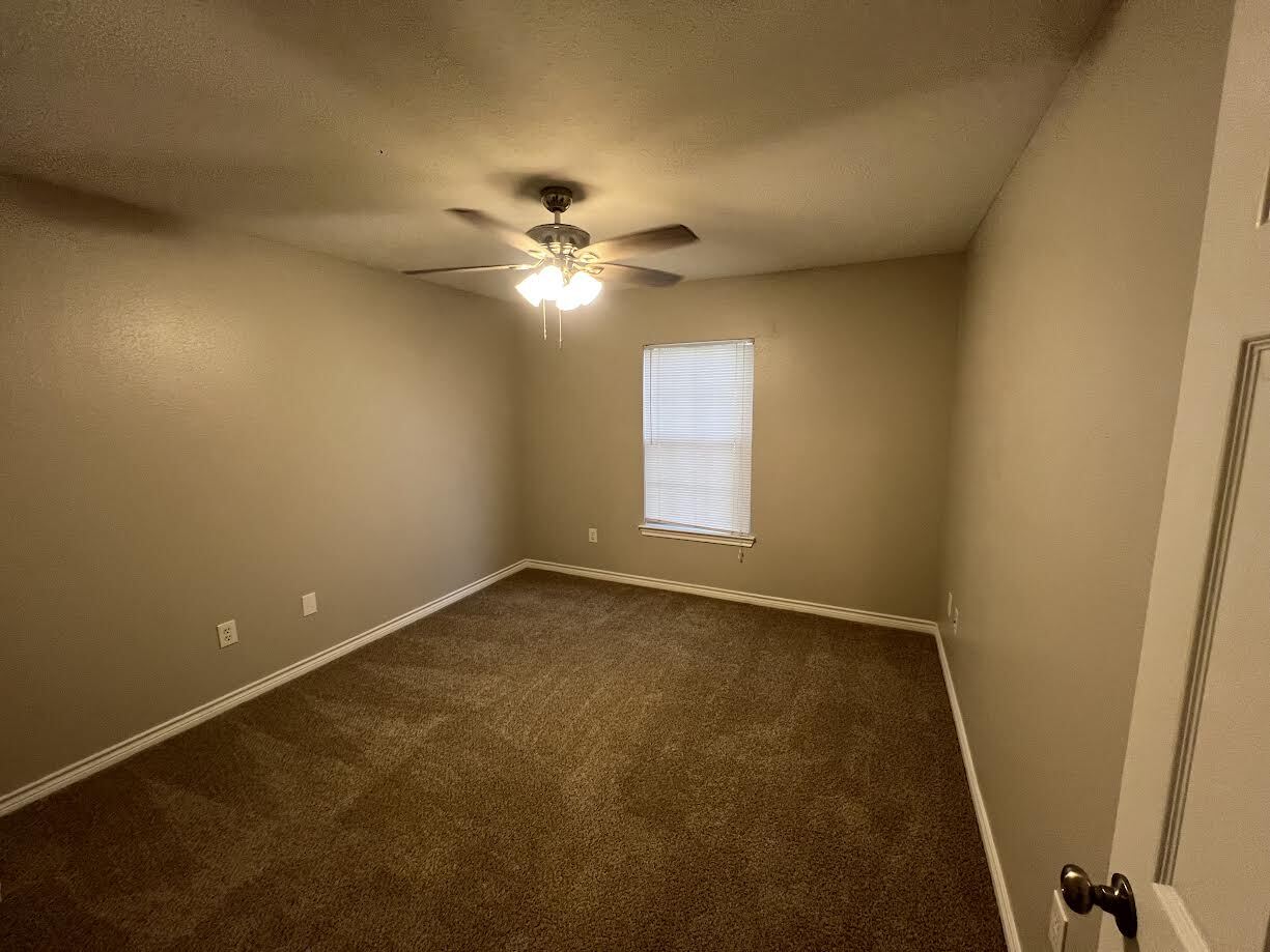 Building Photo - 112 Highland Dr