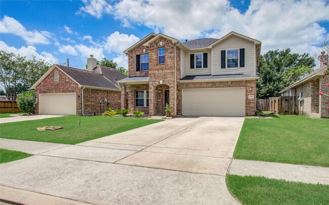 Building Photo - 17607 Memorial Falls Dr