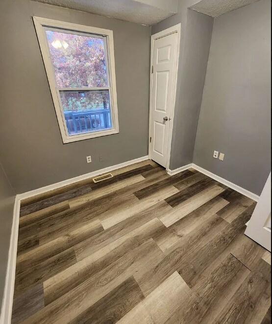 Building Photo - 15786 Mandalay Ave