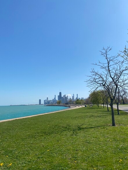 Building Photo - 5811 N Winthrop Ave