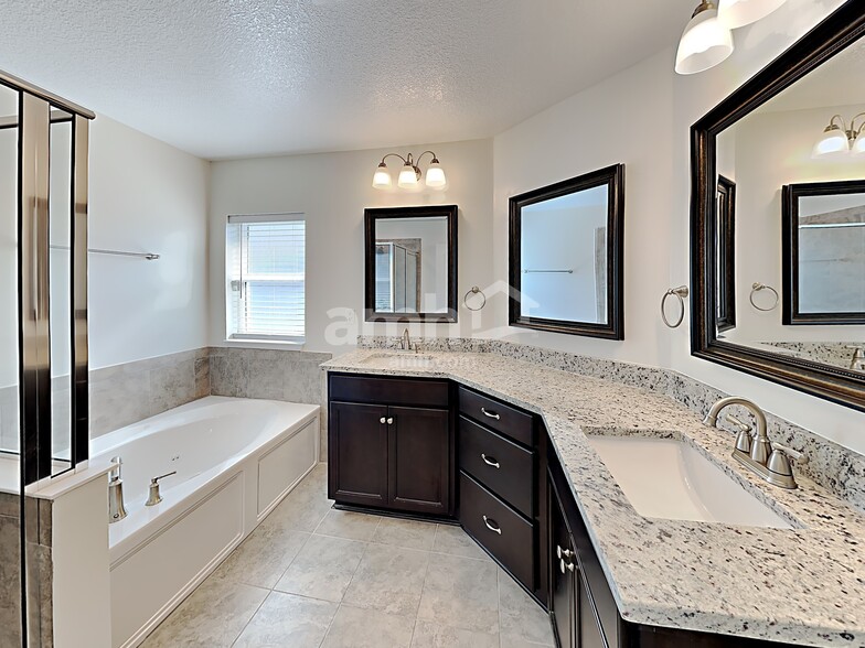 Building Photo - 86242 Cloister Ct