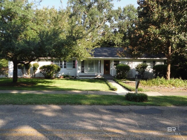 Primary Photo - 371 S Church St