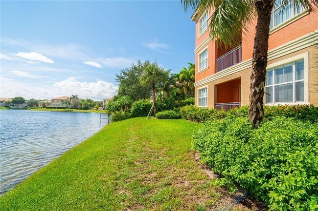 Building Photo - 4404 SW 160th Ave