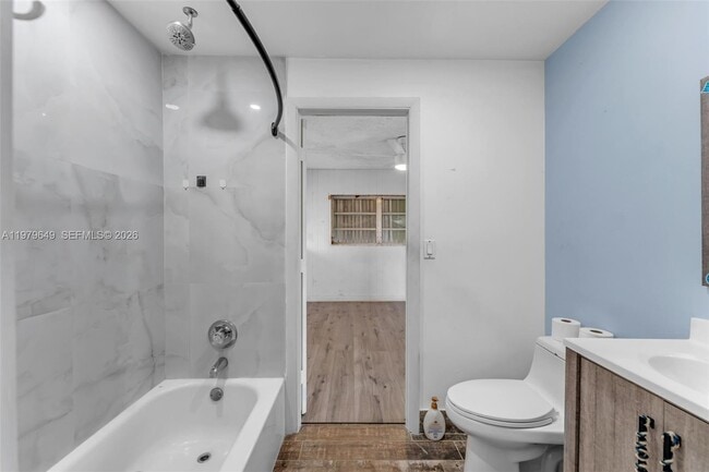 Building Photo - 174 Corrine Pl