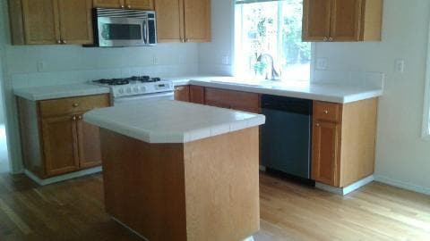 Building Photo - 14929 NW Fawnlily Dr