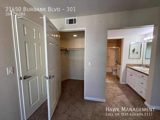 Building Photo - 21450 Burbank Blvd
