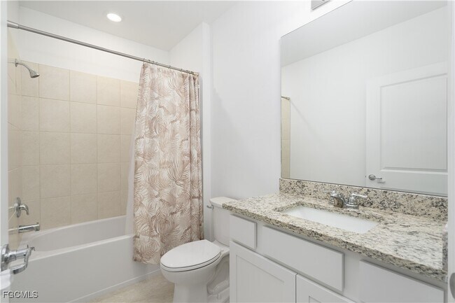 Building Photo - 42428 Cascade Dr