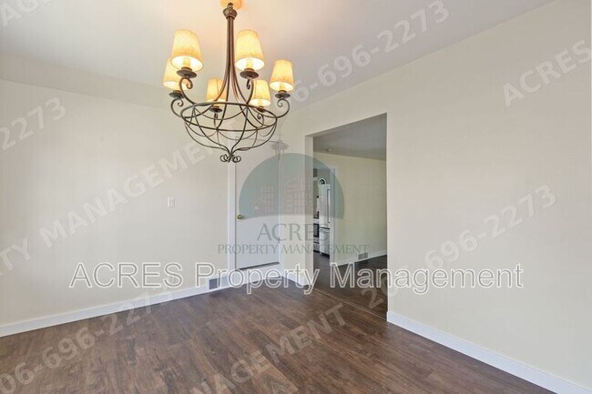 Building Photo - 15446 21st Ave SW