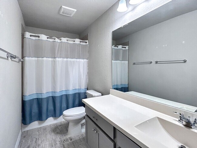 Building Photo - Schertz Stunner Near The Forum & Randolph AFB | Screened Porch + Game Room