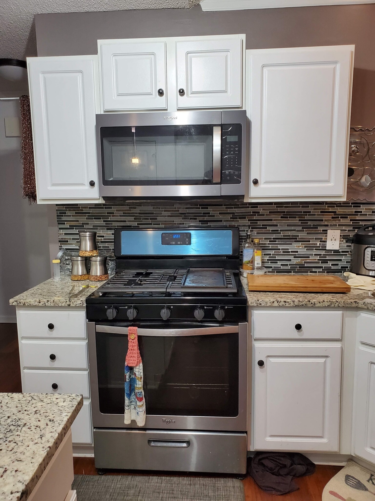 Building Photo - 6 Valley Glen Ct