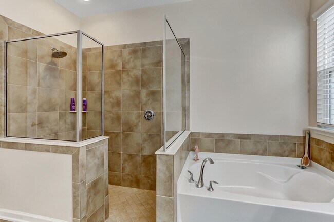 Building Photo - 94264 Woodbrier Cir