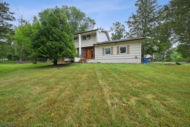 Building Photo - 1 Thruway Dr