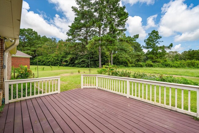 Building Photo - BEAUTIFUL QUAIL CREEK ESTATES OF FAIRHOPE