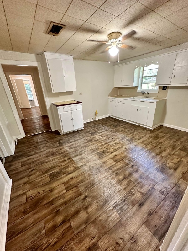 Building Photo - 1003 Zavalla St