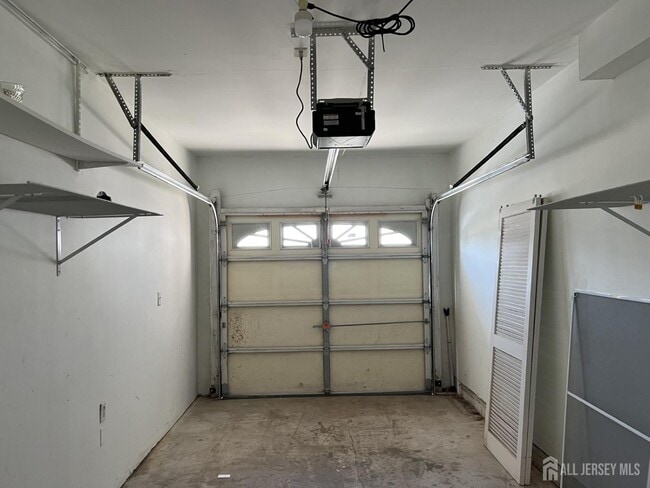 Building Photo - 22 N Whittier St
