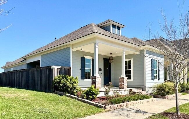Building Photo - Cottage-Style 3BR Home in Americana