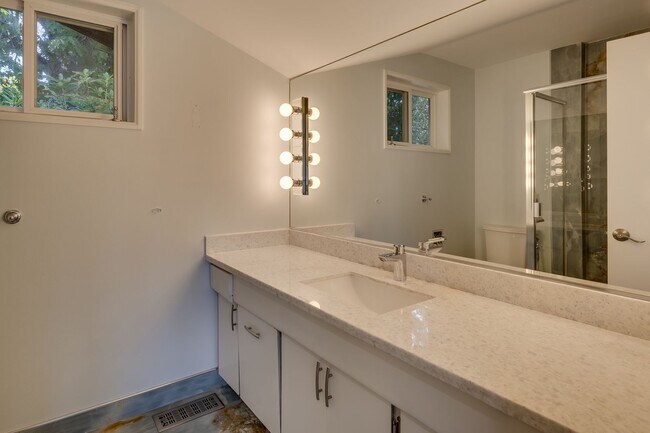 Building Photo - Updated Two-Story Home in Sought-After Loc...