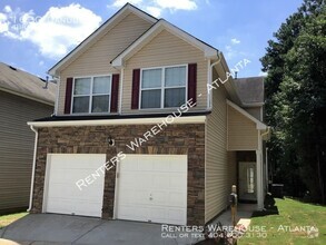 Building Photo - Move-In Ready! Spacious 4 Bedroom in Colle...