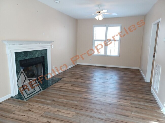 Building Photo - Beautiful 3 Bedroom Home w/a Bonus Room + Semi-furnished Basement in a 1 acre lot @ Hideaway Esta...