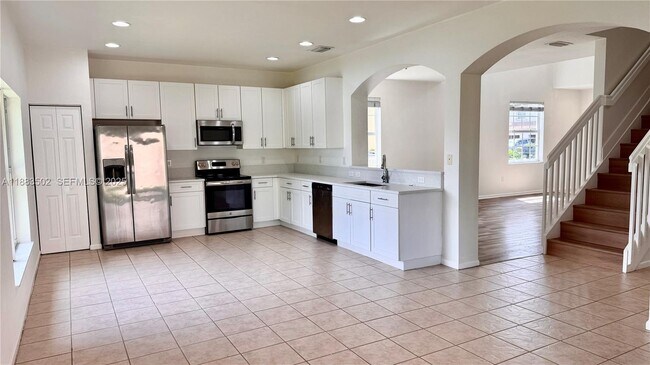 Building Photo - 13843 SW 31st St