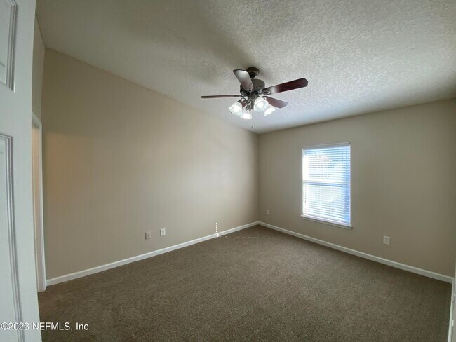 Building Photo - 8204 White Falls Blvd