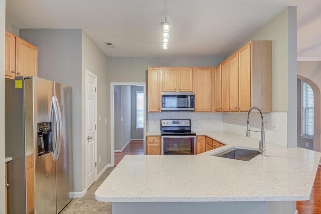 Building Photo - 1007 Brickstone Dr
