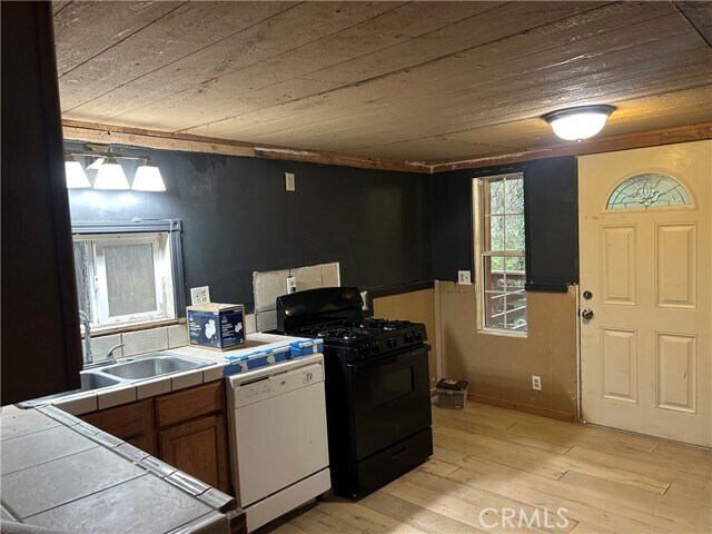 Building Photo - 14745 Del Oro Dr