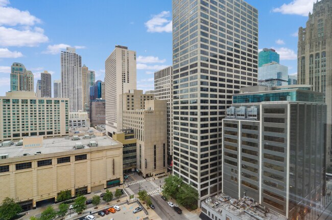 Building Photo - 405 N Wabash Ave